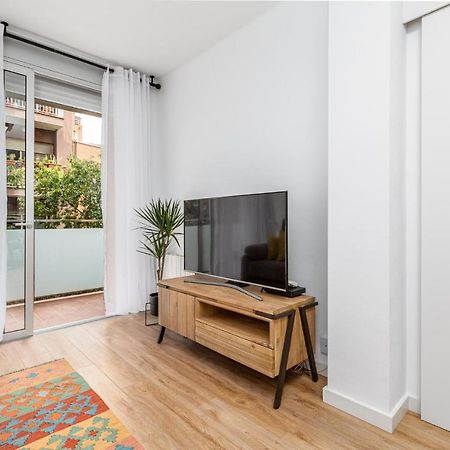 Simply Stunning - Hidden Gem, Heart Of Poble Sec Apartment Barcelona Bagian luar foto