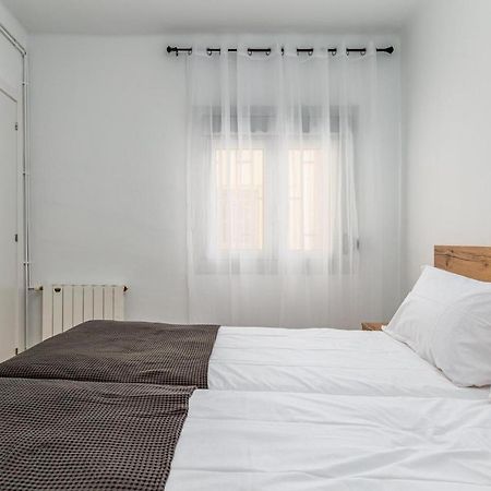 Simply Stunning - Hidden Gem, Heart Of Poble Sec Apartment Barcelona Bagian luar foto