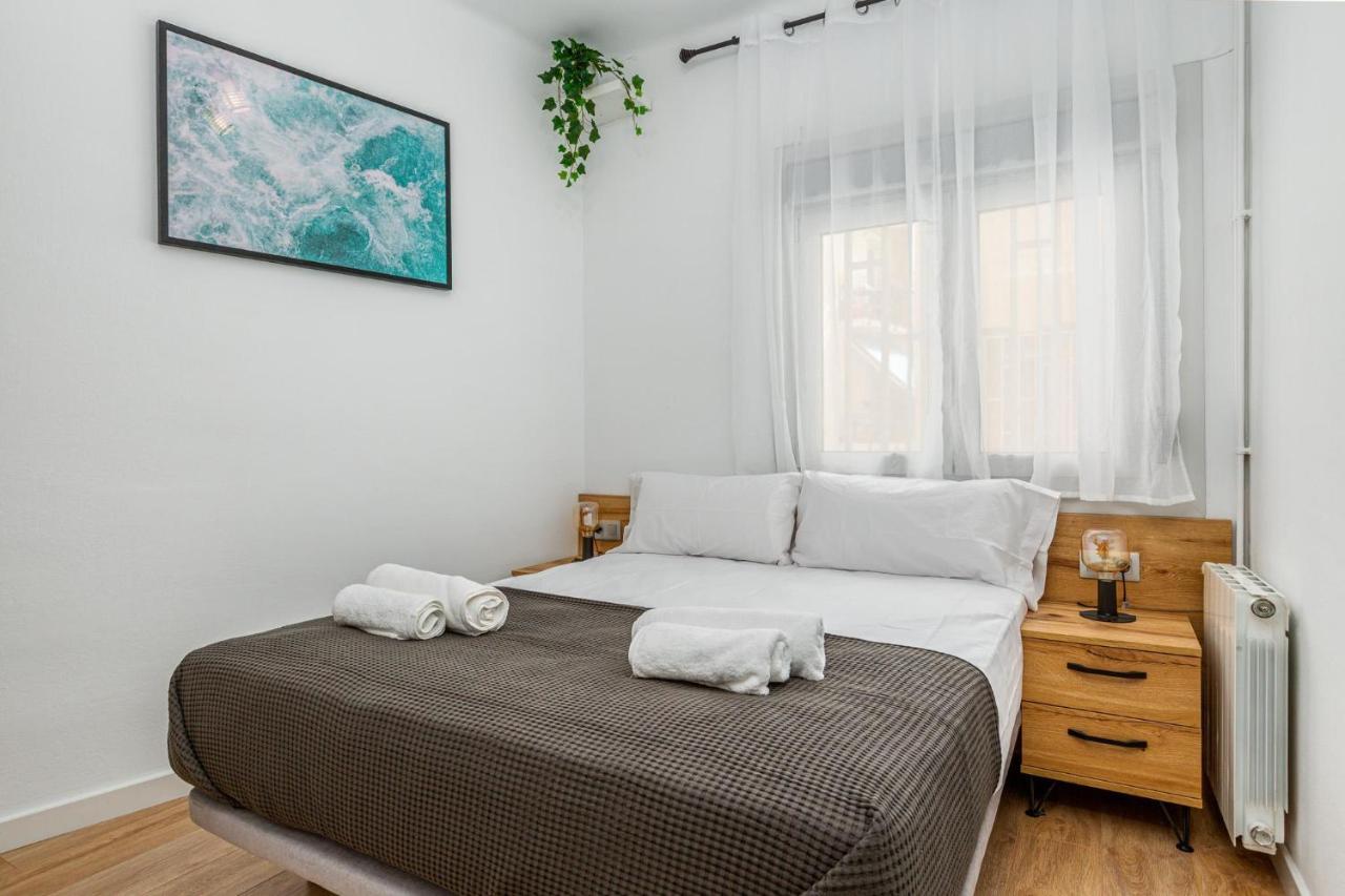 Simply Stunning - Hidden Gem, Heart Of Poble Sec Apartment Barcelona Bagian luar foto