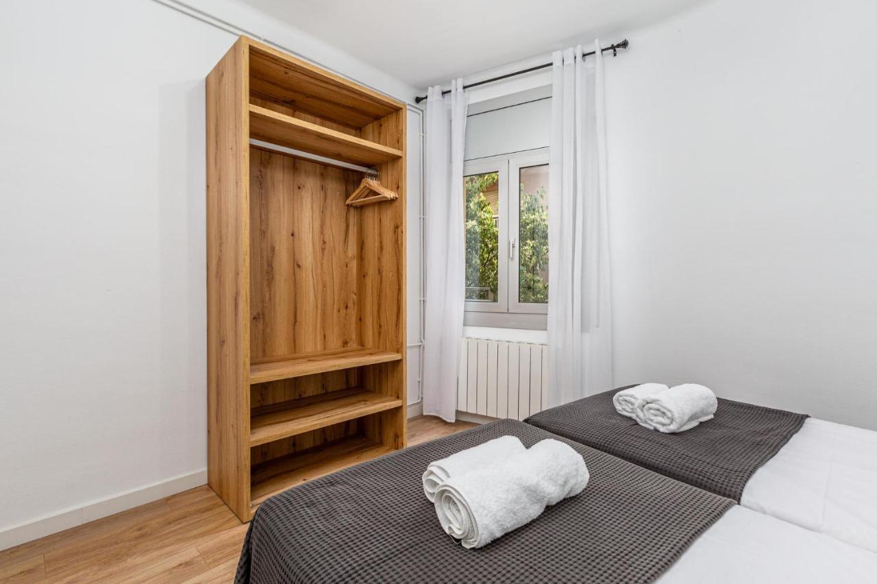 Simply Stunning - Hidden Gem, Heart Of Poble Sec Apartment Barcelona Bagian luar foto