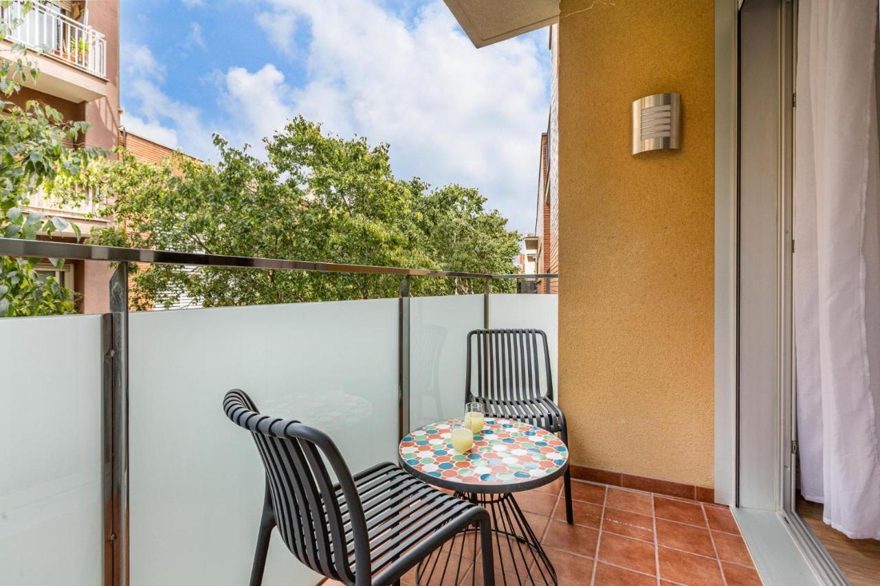 Simply Stunning - Hidden Gem, Heart Of Poble Sec Apartment Barcelona Bagian luar foto