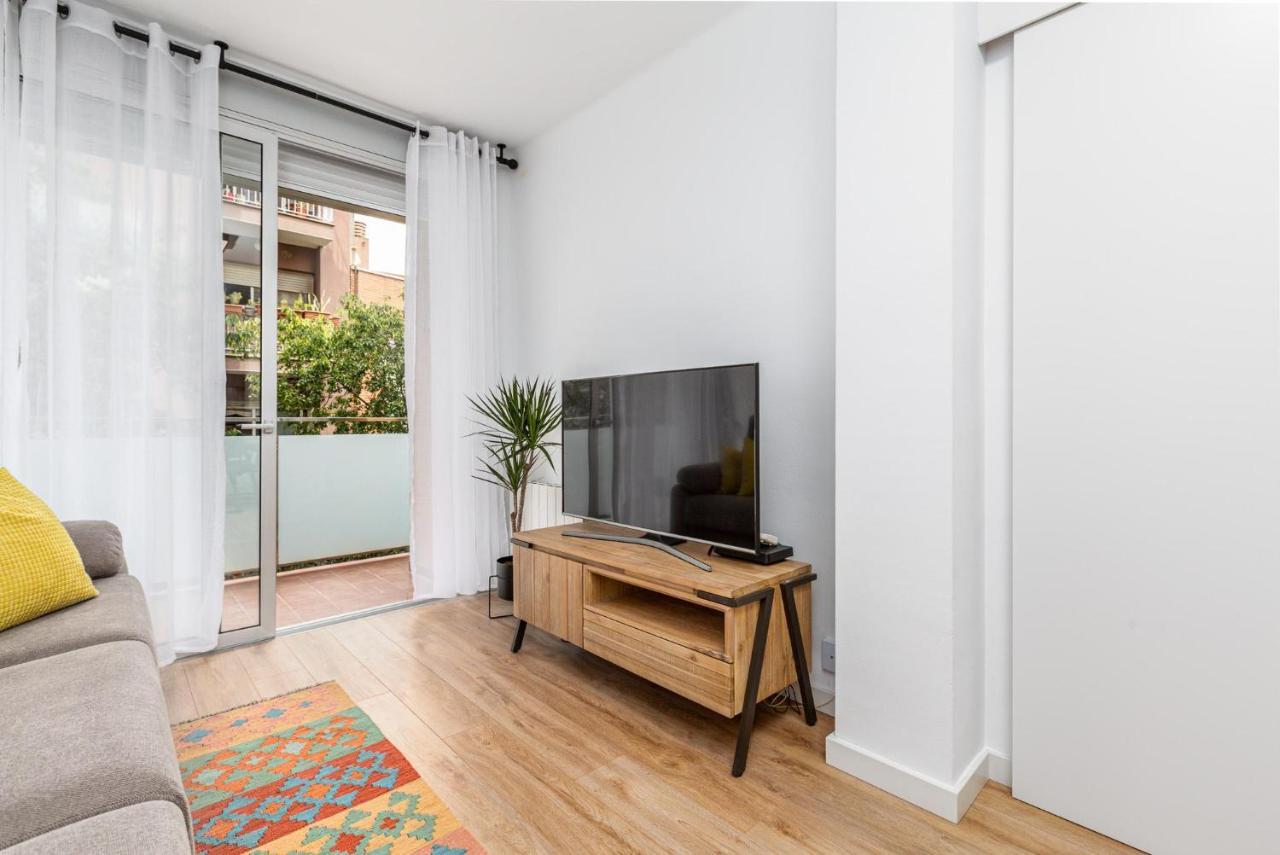 Simply Stunning - Hidden Gem, Heart Of Poble Sec Apartment Barcelona Bagian luar foto